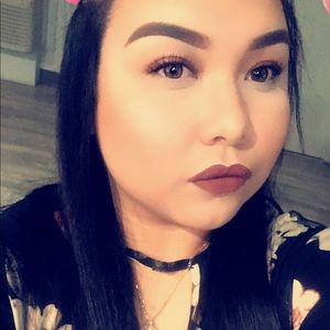 Meet your Posher, Aileen